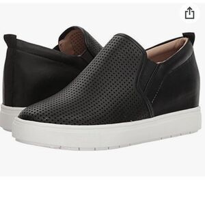 Steve Madden Scramble Black Perforated 7